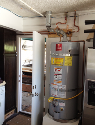 Hurst plumber installs Bradford White water heater